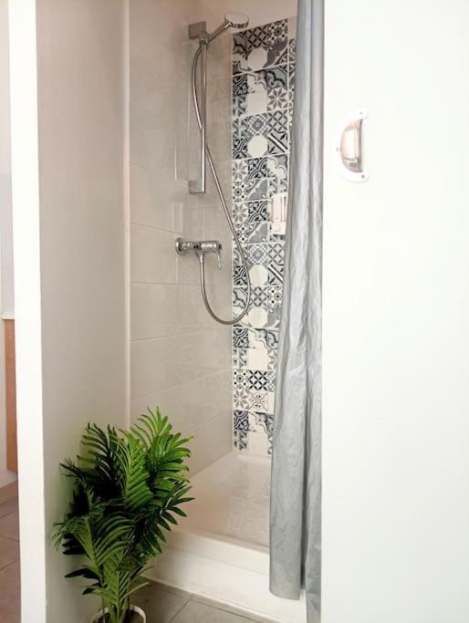 Mini-Studio De 10M² En Centre-Ville De Μπεζιέ Εξωτερικό φωτογραφία
